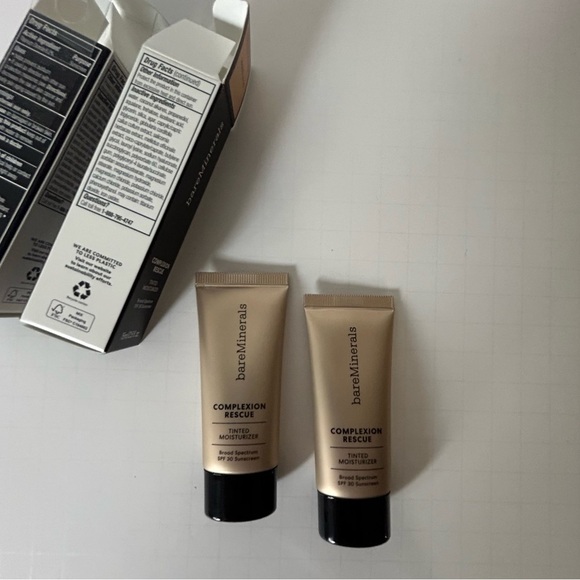 BareMinerals Complexion Rescue Tinted Moisturizer SPF30 in VANILLA 02 NIB x2 - Picture 6 of 7